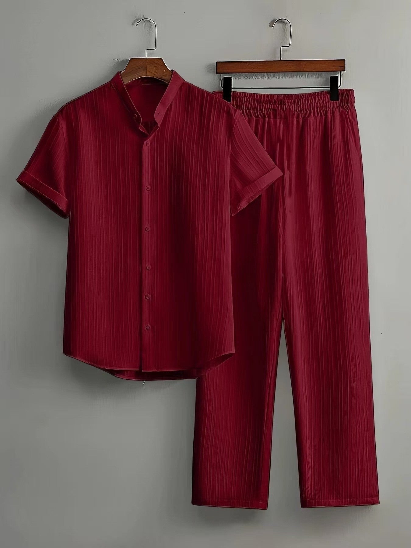 Mens Multi-Color Bamboo-Texture Wrinkle-Finish Short-Sleeve Shirt And Pants Set